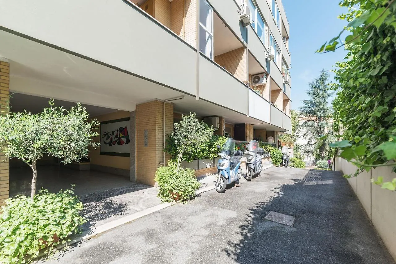 Modern Apartment Giardini Vaticani & S.Pietro Roma Italia